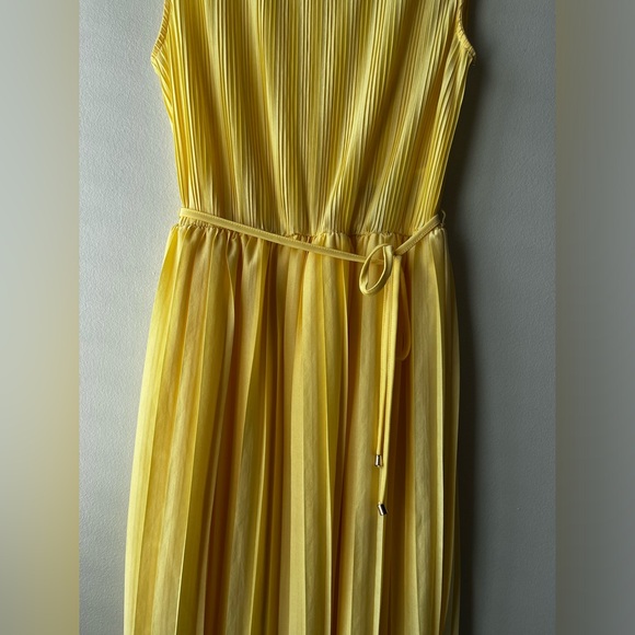 ONLY Yellow sleeveless dress - Picture 6 of 8